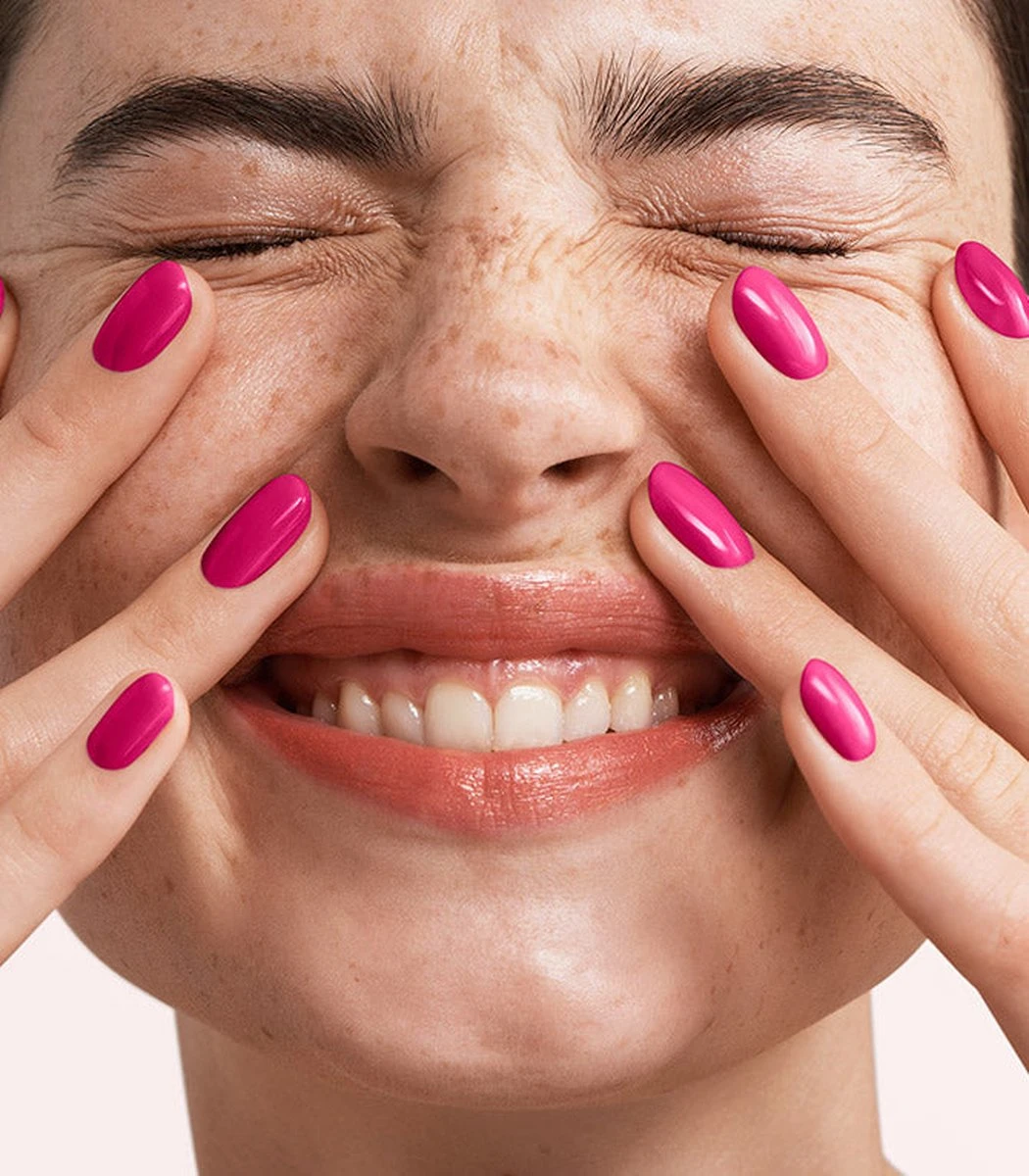 Pink Gellac - Sapphire Pink - Gellak - Vegan - Roze - Glanzend - 15ml 2 Pink Gellac - Sapphire Pink - Gellak - Vegan - Roze - Glanzend - 15ml - Afbeelding 2