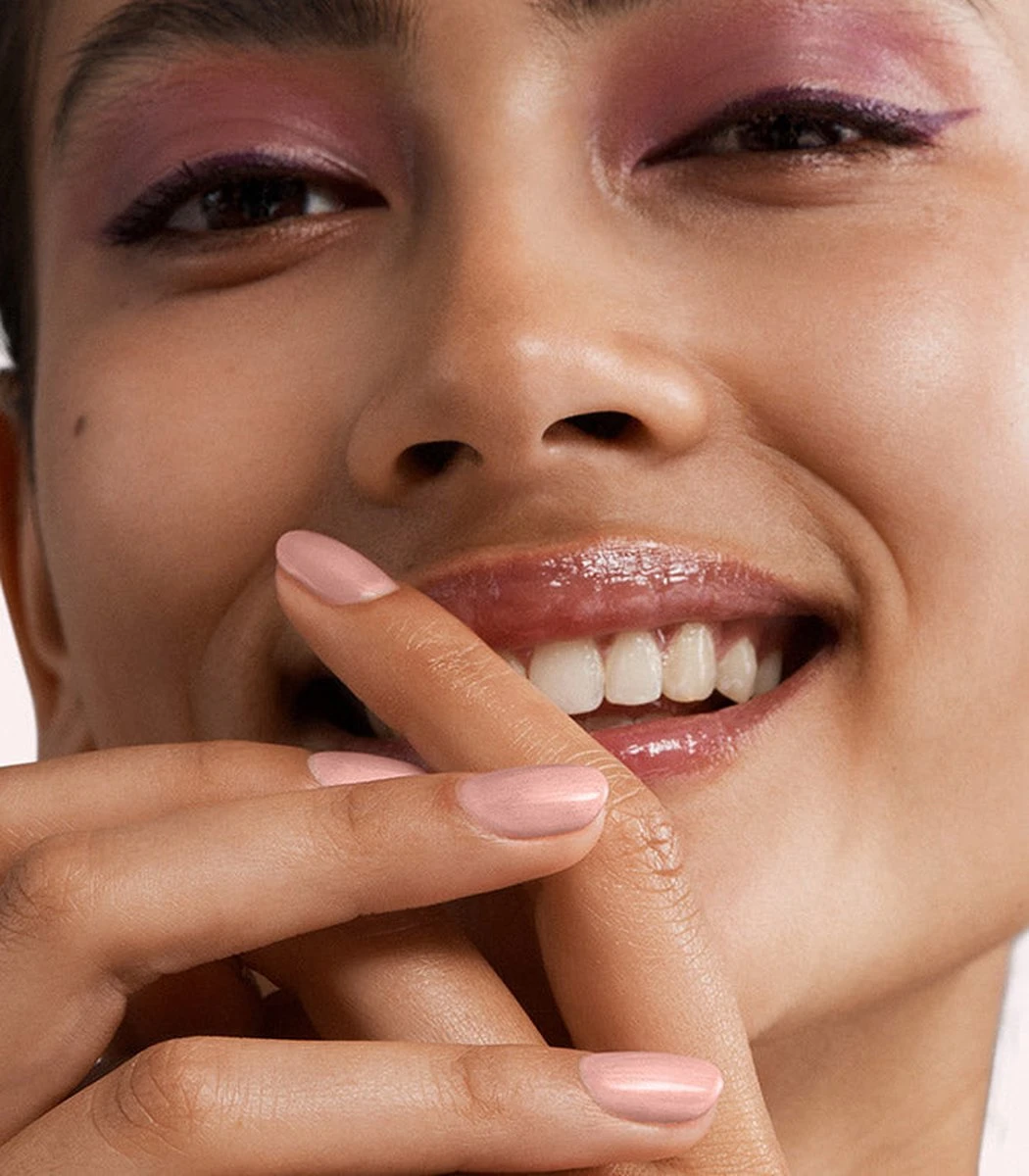 Pink Gellac - Champagne - Gellak - Vegan - Nude - Satijnen Finish - 15 Ml 2 Pink Gellac - Champagne - Gellak - Vegan - Nude - Satijnen Finish - 15 Ml - Afbeelding 2