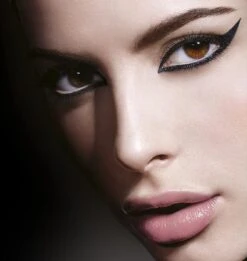 Maybelline Lasting Drama 24H Eyeliner - 4 Crushed Emerald 16 Maybelline Lasting Drama 24H Eyeliner - 4 Crushed Emerald -Max Factor Verkoop 1136x1200