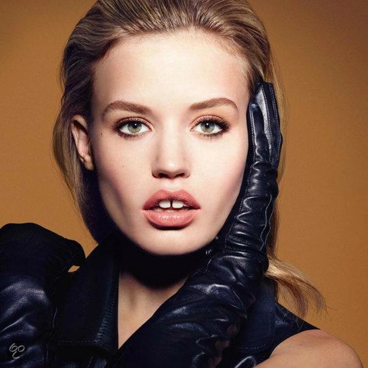 Rimmel London Exaggerate Waterproof Eye Definer Eyeliner - 240 Aqua Sparkle 2 Rimmel London Exaggerate Waterproof Eye Definer Eyeliner - 240 Aqua Sparkle - Afbeelding 2