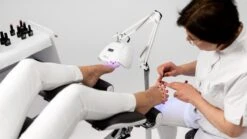 SUNfeet UV Lamp Op Statief - Lamp Voor Gelnagels 80W - LED Lamp Nagels - Gellak Lamp - Nageldroger - Wit 7 SUNfeet UV Lamp Op Statief - Lamp Voor Gelnagels 80W - LED Lamp Nagels - Gellak Lamp - Nageldroger - Wit -Max Factor Verkoop 1200x674 1