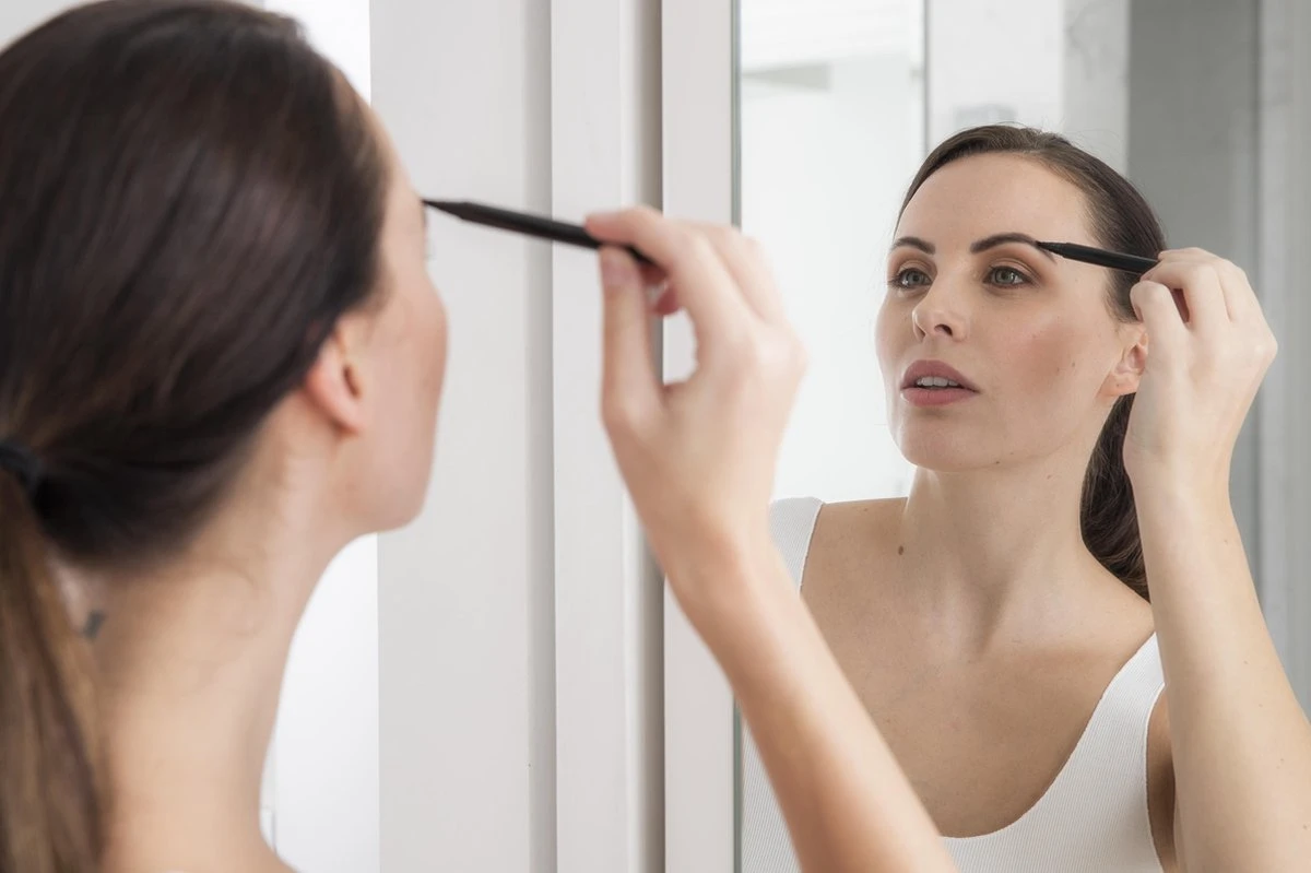 Eyebrow Magic Wenkbrauwpen - Donker Blond - Wenkbrauwpotloden - Microblading 9 Eyebrow Magic Wenkbrauwpen - Donker Blond - Wenkbrauwpotloden - Microblading - Afbeelding 9