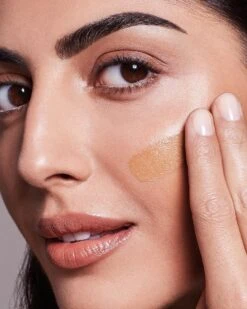 Max Factor Radiant Lift FD - 77 Golden Tan 17 Max Factor Radiant Lift FD - 77 Golden Tan -Max Factor Verkoop 960x1200 4